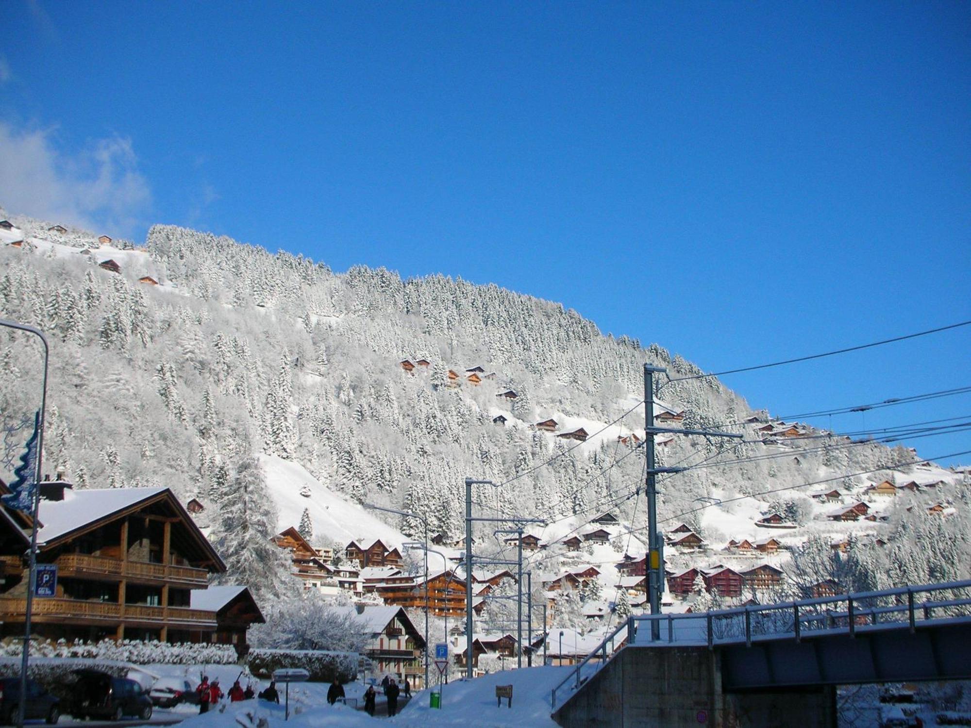 Backpacker Le Petit Baroudeur Hostel Champéry Buitenkant foto